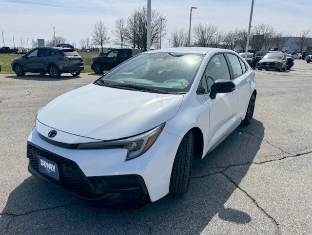 Used 2024 Toyota Corolla LE w/ SE Convenience Package FWD image 3