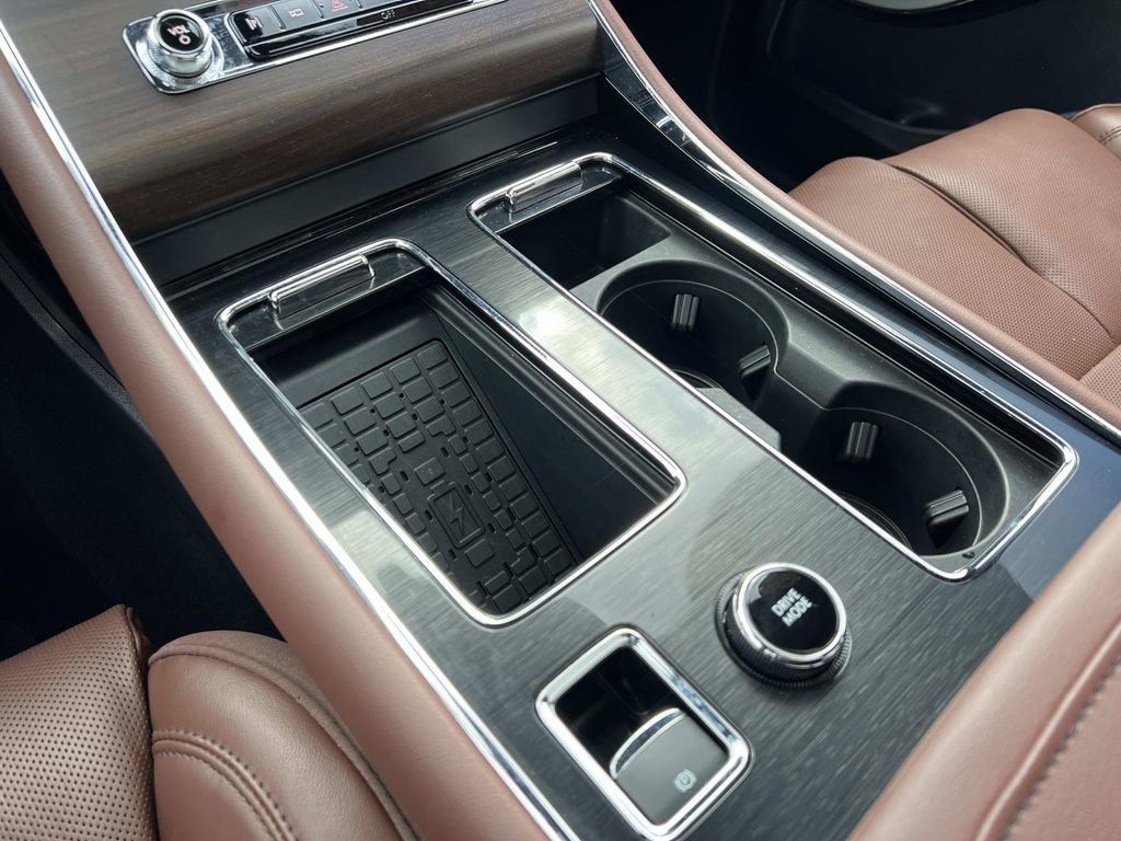 Used 2025 Lincoln Aviator Reserve w/ Equipment Group 201A image 22