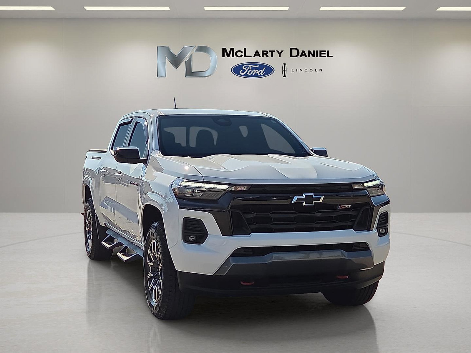 Used 2024 Chevrolet Colorado Z71 w/ Advanced Trailering Package