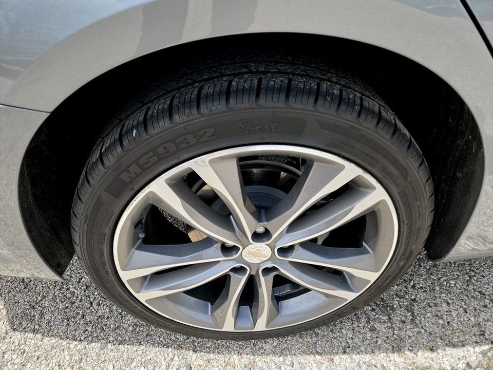 Used 2024 Chevrolet Malibu LT FWD image 33