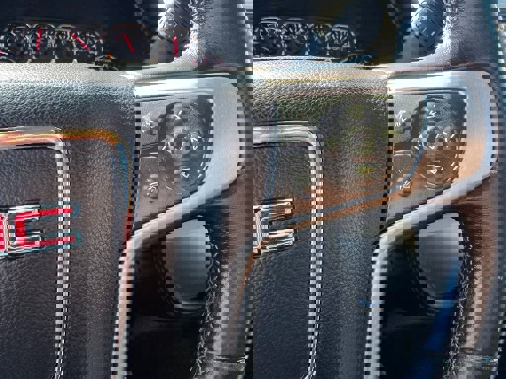 Used 2014 GMC Sierra 1500 SLE image 27