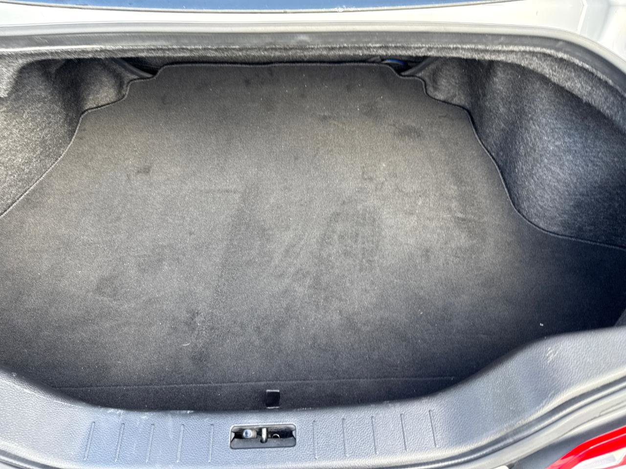 Used 2015 INFINITI Q60 Journey RWD image 11