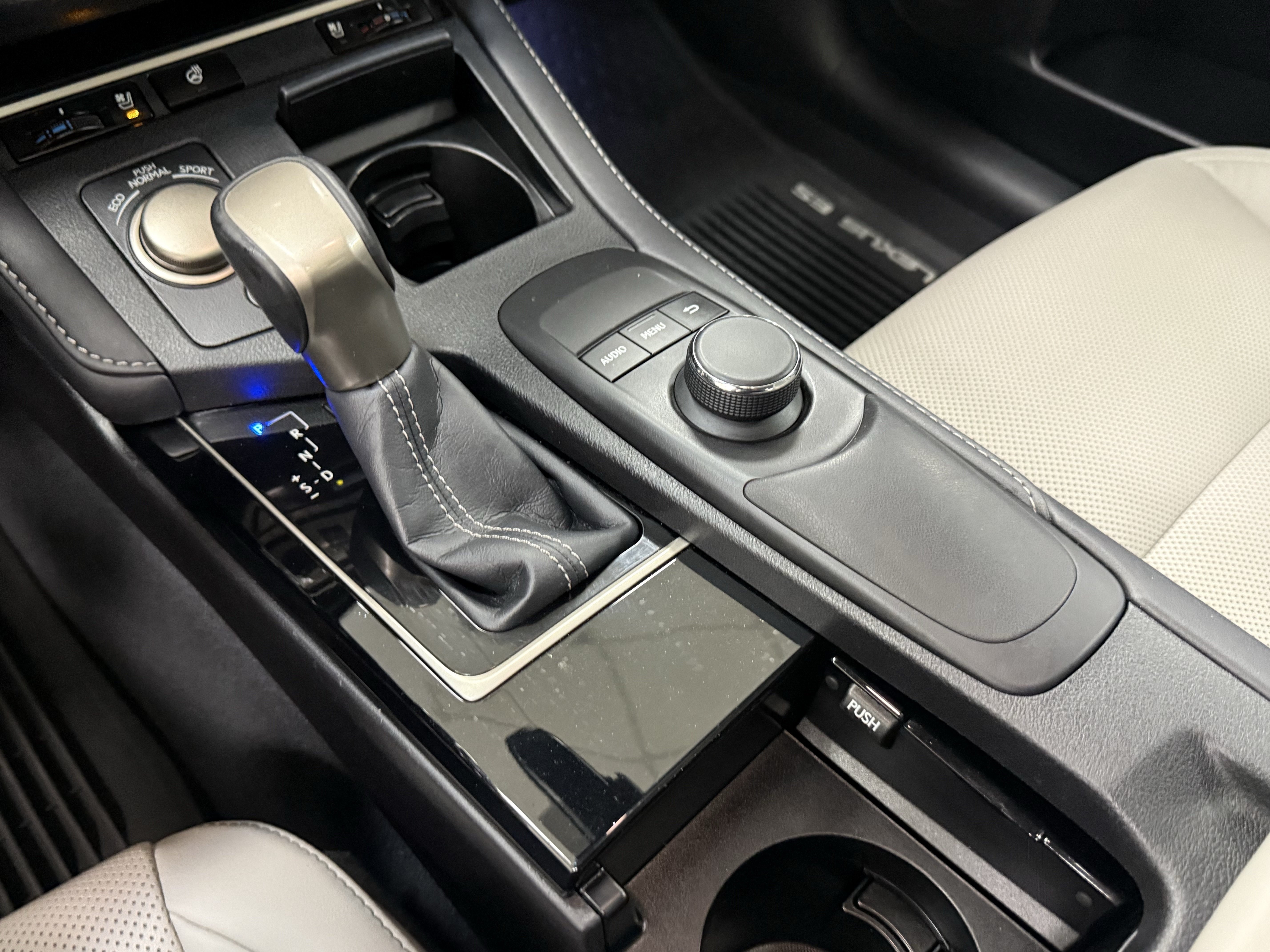 Used 2017 Lexus ES 350 w/ Premium Package FWD image 24