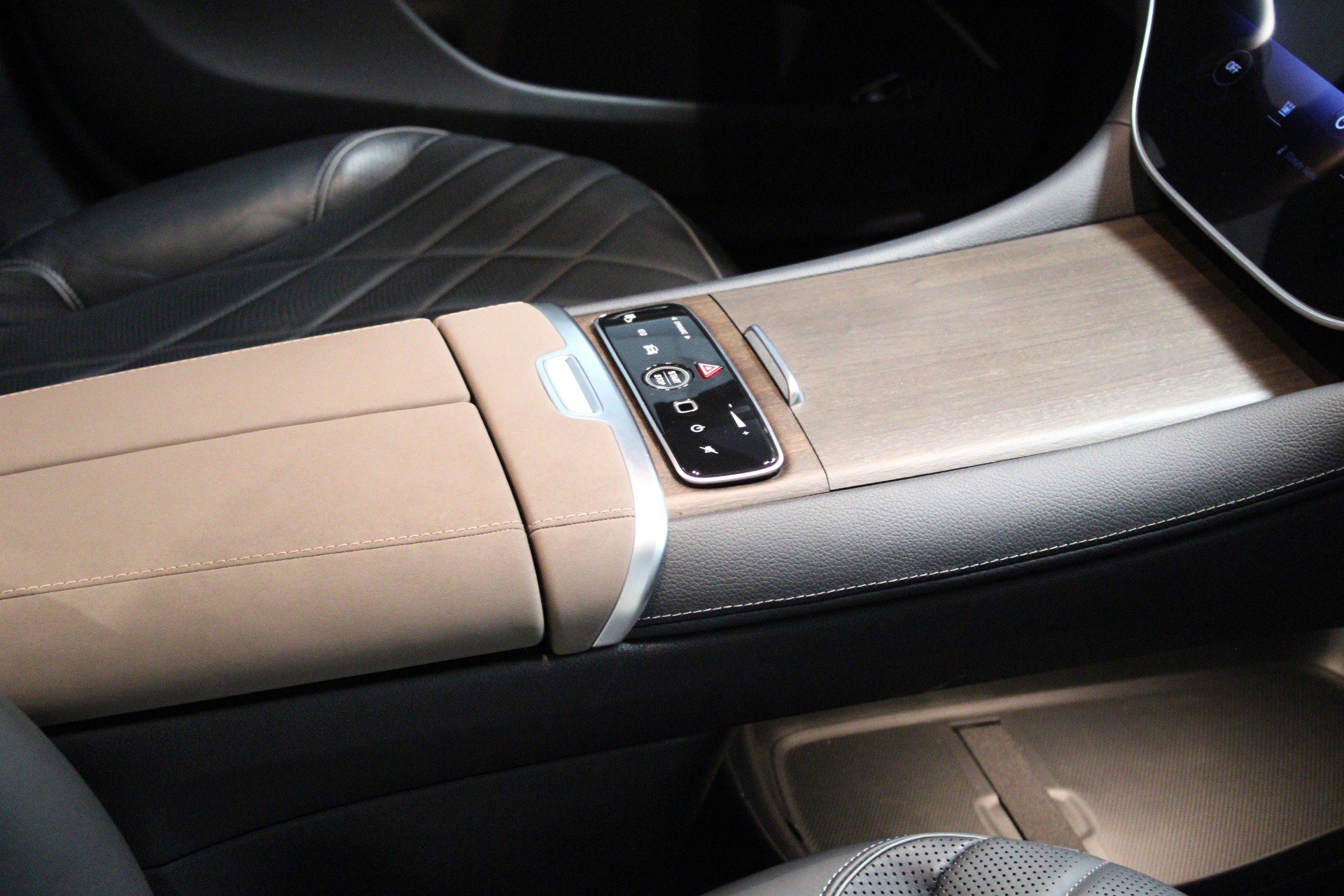 Used 2022 Mercedes-Benz EQS 580 4MATIC Sedan image 21