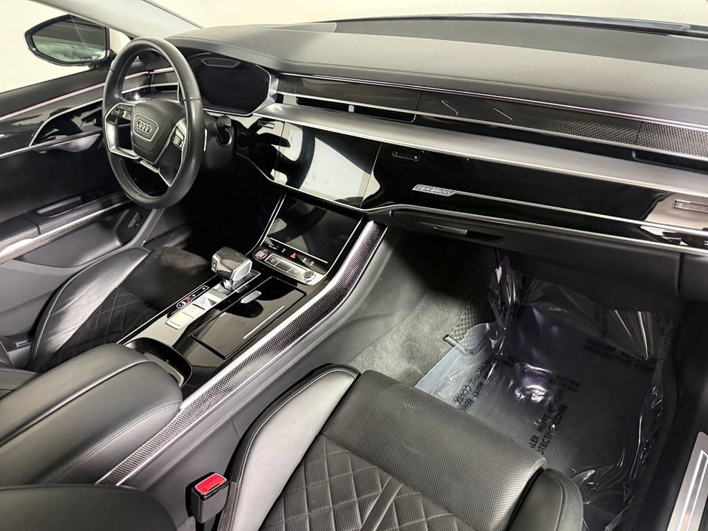 Used 2020 Audi S8 L AWD/4WD image 24