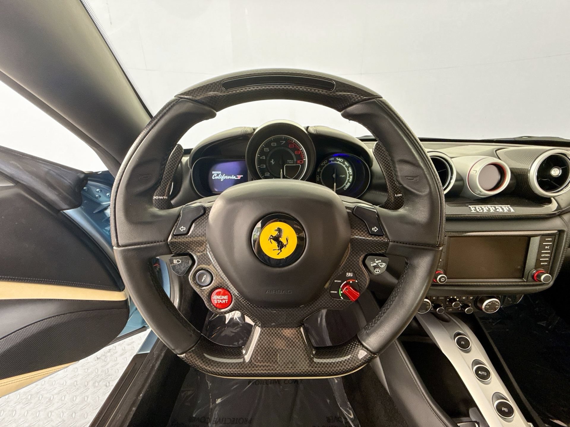 Certified 2017 Ferrari California T RWD image 10