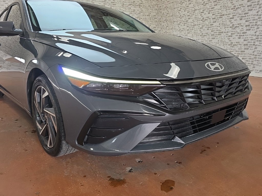 Certified 2024 Hyundai Elantra Limited image 7
