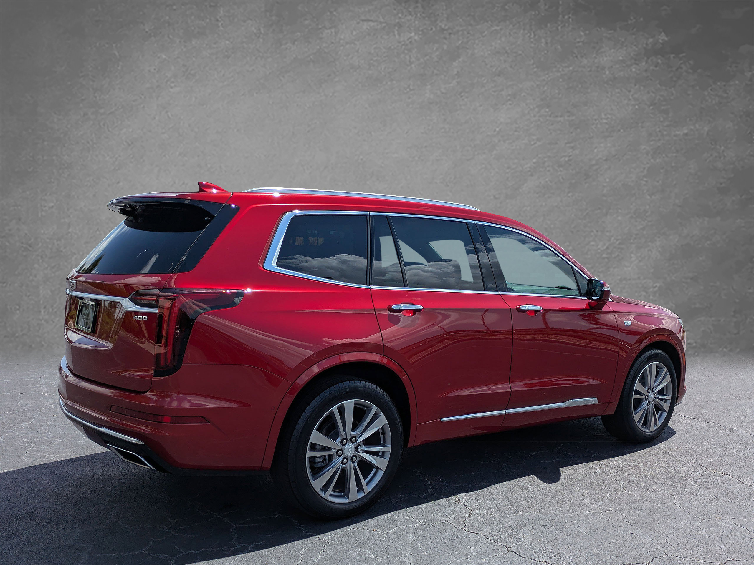Certified 2024 Cadillac XT6 Premium Luxury w/ Technology Package FWD image 6