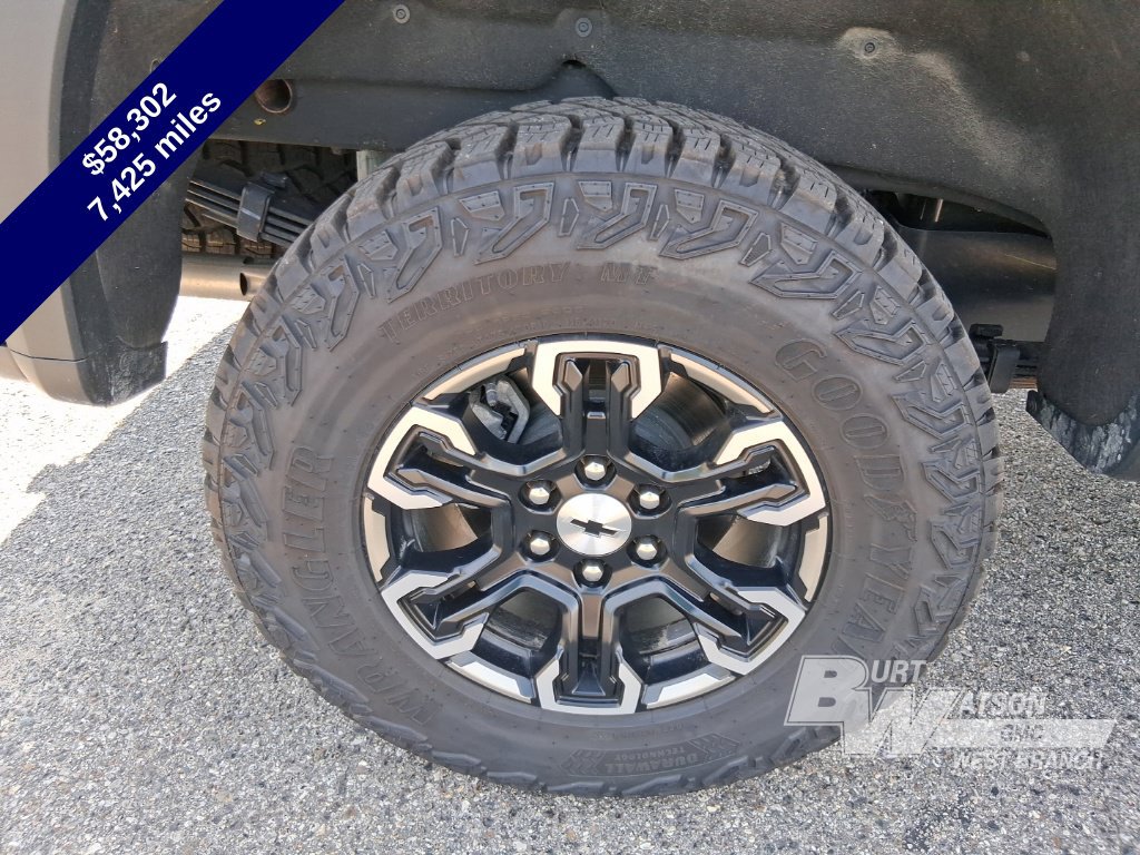 Used 2025 Chevrolet Silverado 1500 ZR2 w/ Technology Package AWD/4WD image 19