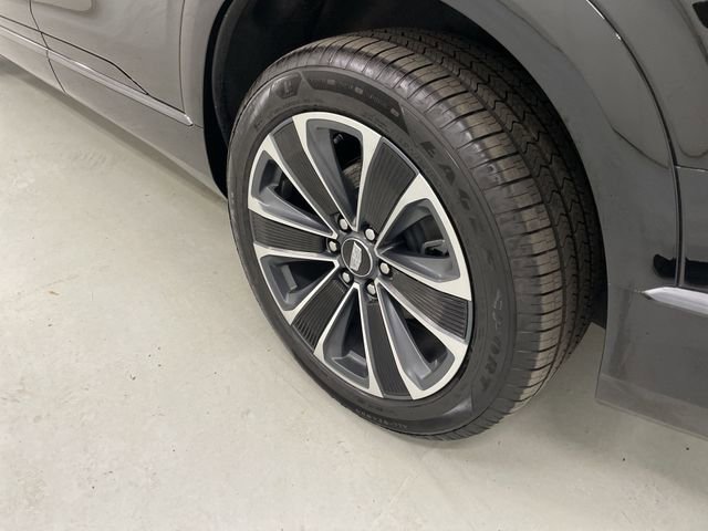 New 2026 Cadillac Vistiq Sport w/ LPO, Floor Liner Package image 18