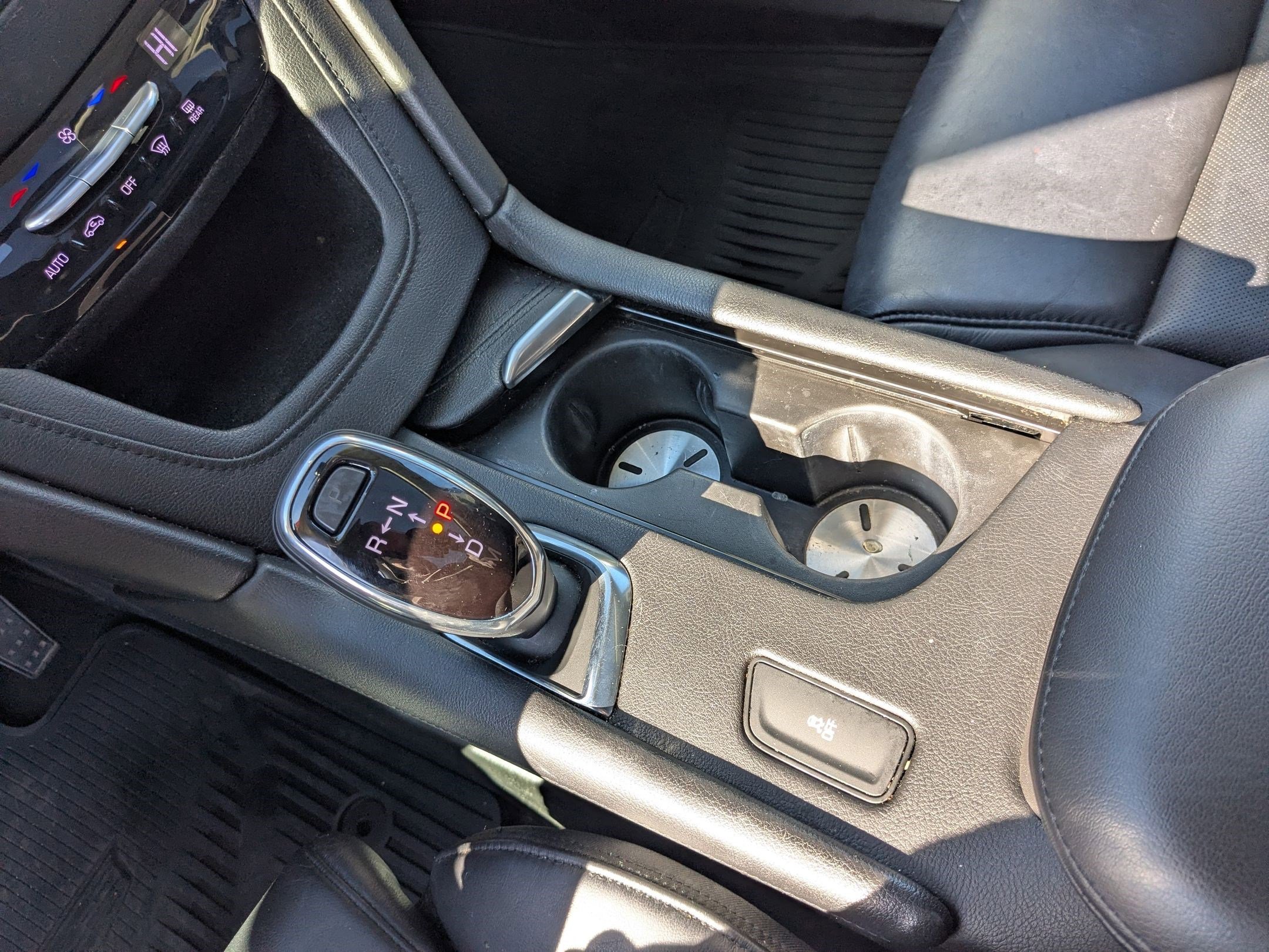 Used 2017 Cadillac XT5 Luxury image 16