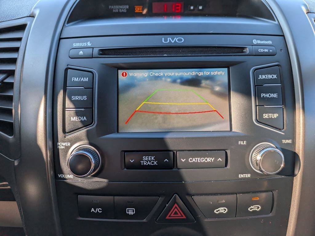 Used 2013 Kia Sorento LX w/ Convenience Pkg FWD image 15