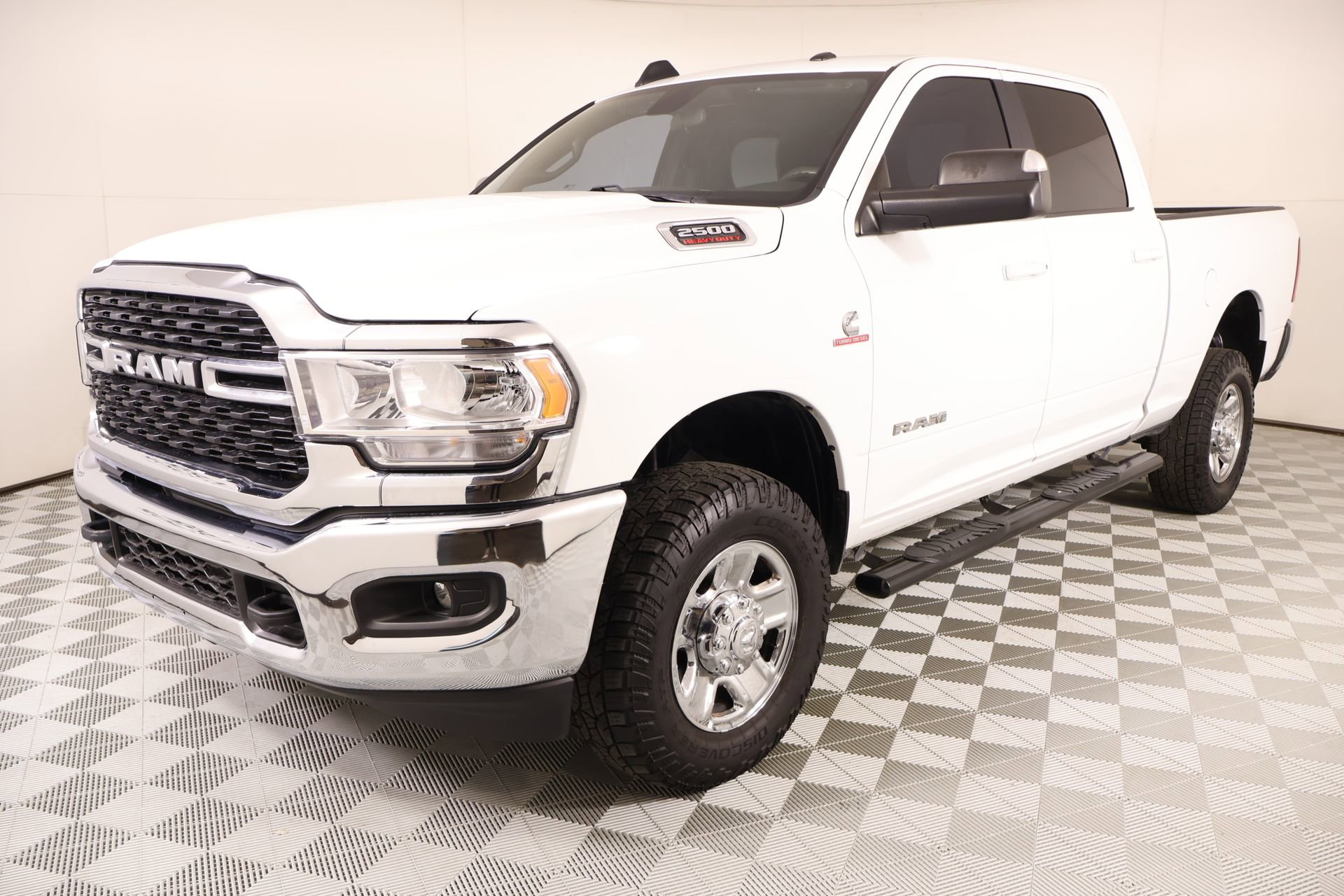 Used 2022 RAM 2500 Big Horn w/ Cold Weather Group AWD/4WD image 9