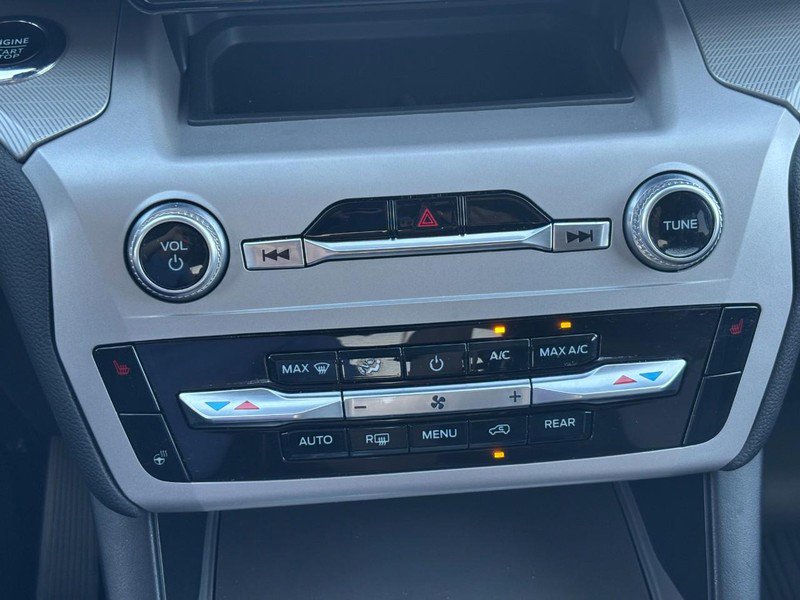 Used 2023 Ford Explorer XLT w/ Equipment Group 202A image 26