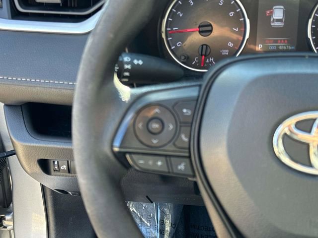 Used 2022 Toyota RAV4 LE image 27