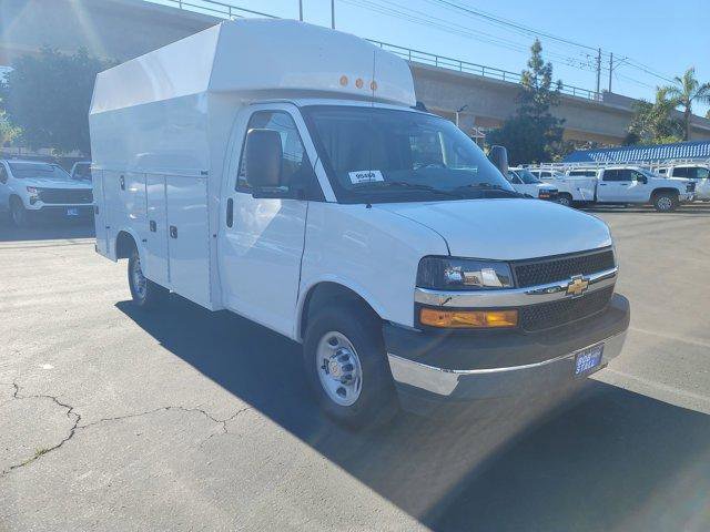 New 2025 Chevrolet Express 3500 w/ Power Convenience Package RWD image 2