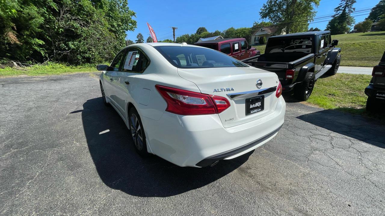 Used 2017 Nissan Altima 2.5 SV FWD image 6