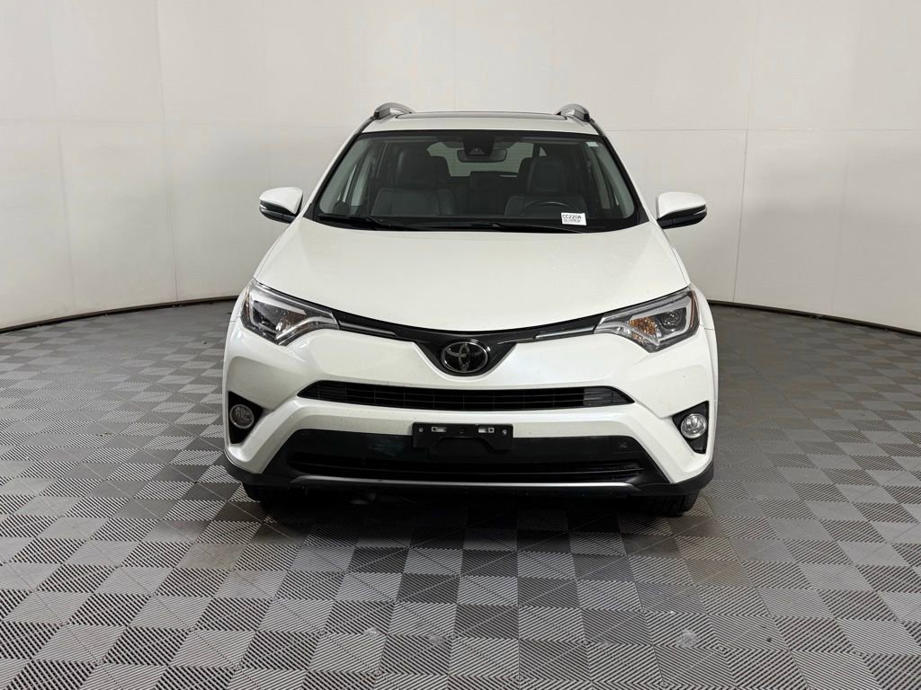 Used 2018 Toyota RAV4 Limited image 7