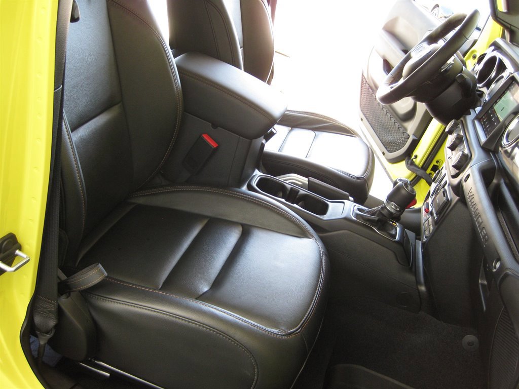 Used 2023 Jeep Wrangler Unlimited Rubicon 392 w/ Trailer Tow Package AWD/4WD image 39