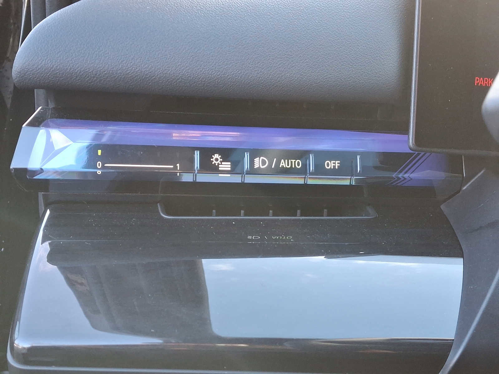 Used 2024 BMW i5 eDrive40i w/ Premium Package image 25