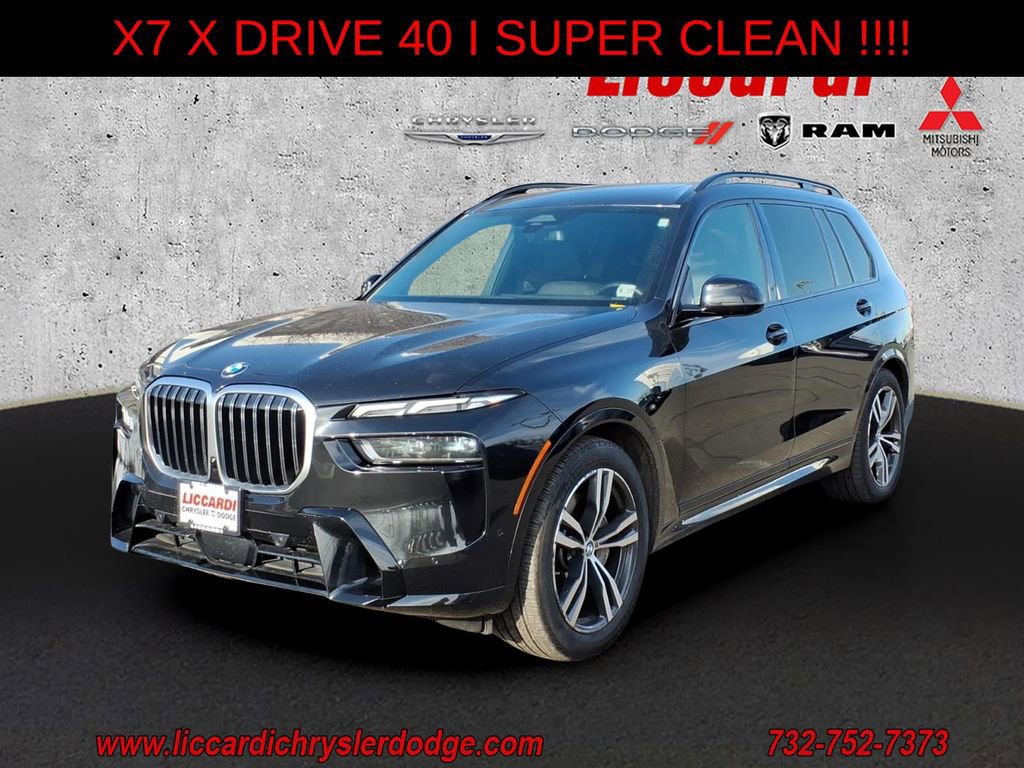 Used 2023 BMW X7 xDrive40i w/ Executive Package image 3