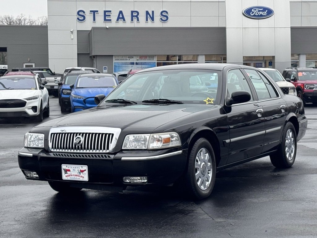 Used 2008 Mercury Grand Marquis LS image 2