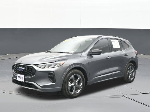 Used 2024 Ford Escape ST-Line w/ Tech Pack #1 FWD image 4