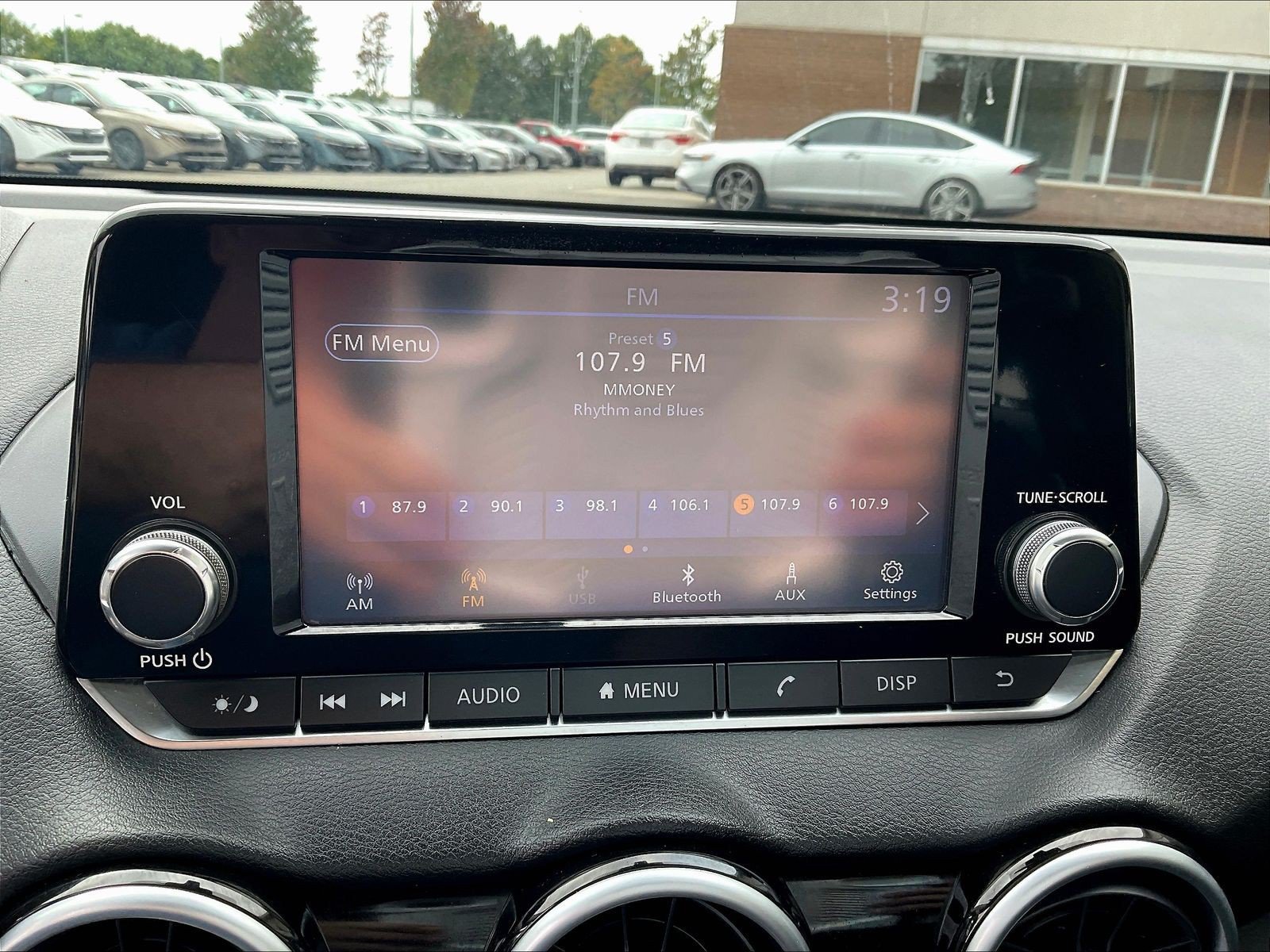 Used 2020 Nissan Sentra S FWD image 17