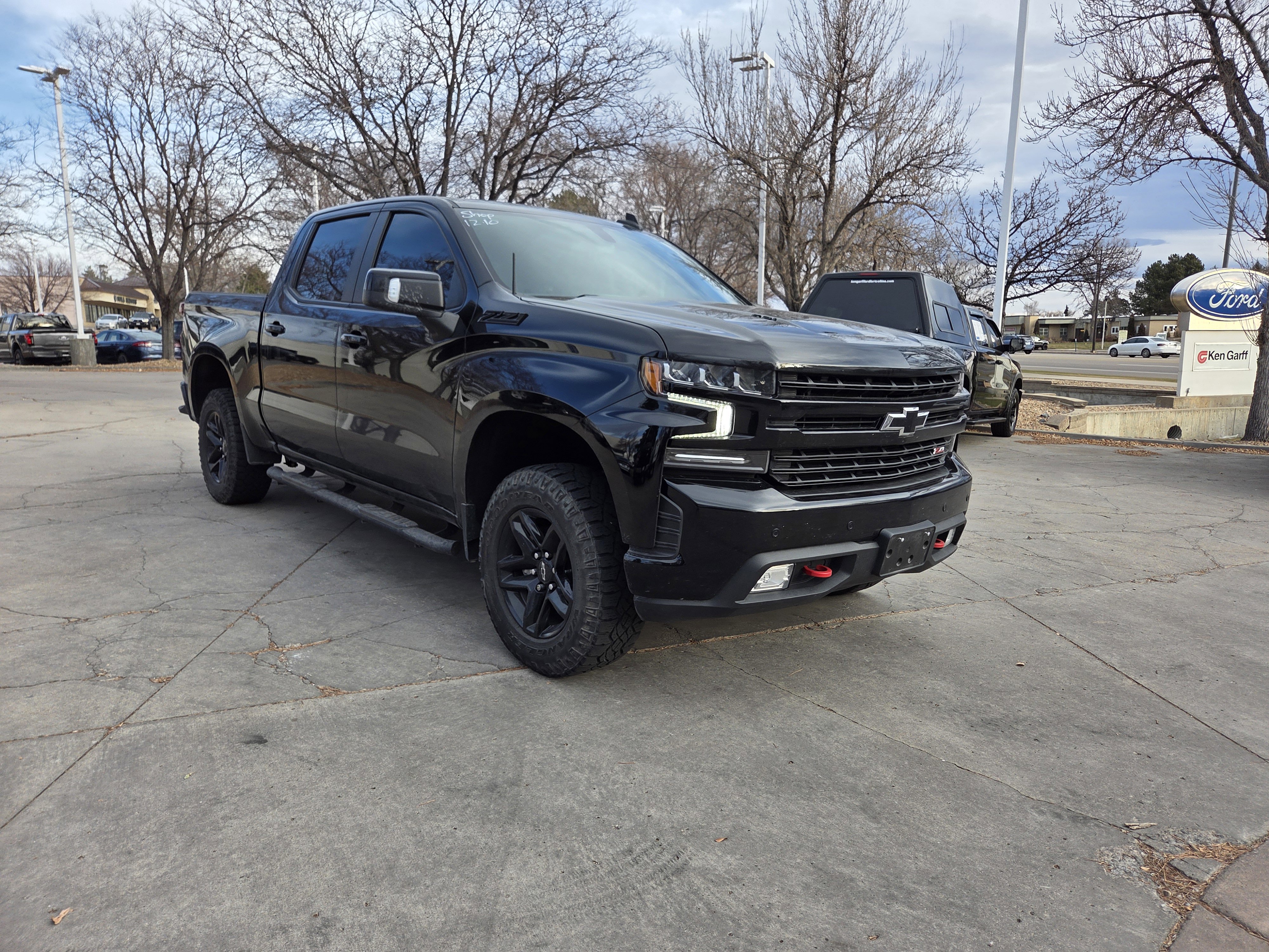 Used 2021 Chevrolet Silverado 1500 LT Trail Boss w/ Convenience Package II image 3