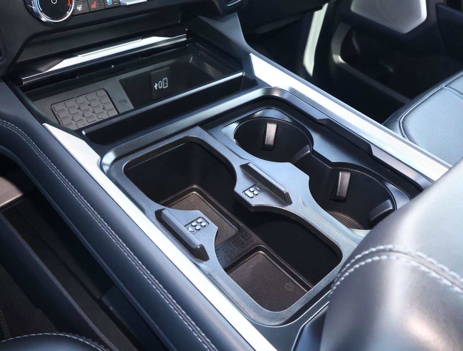 Used 2026 Ford F250 Platinum w/ Tremor Off-Road Package image 31