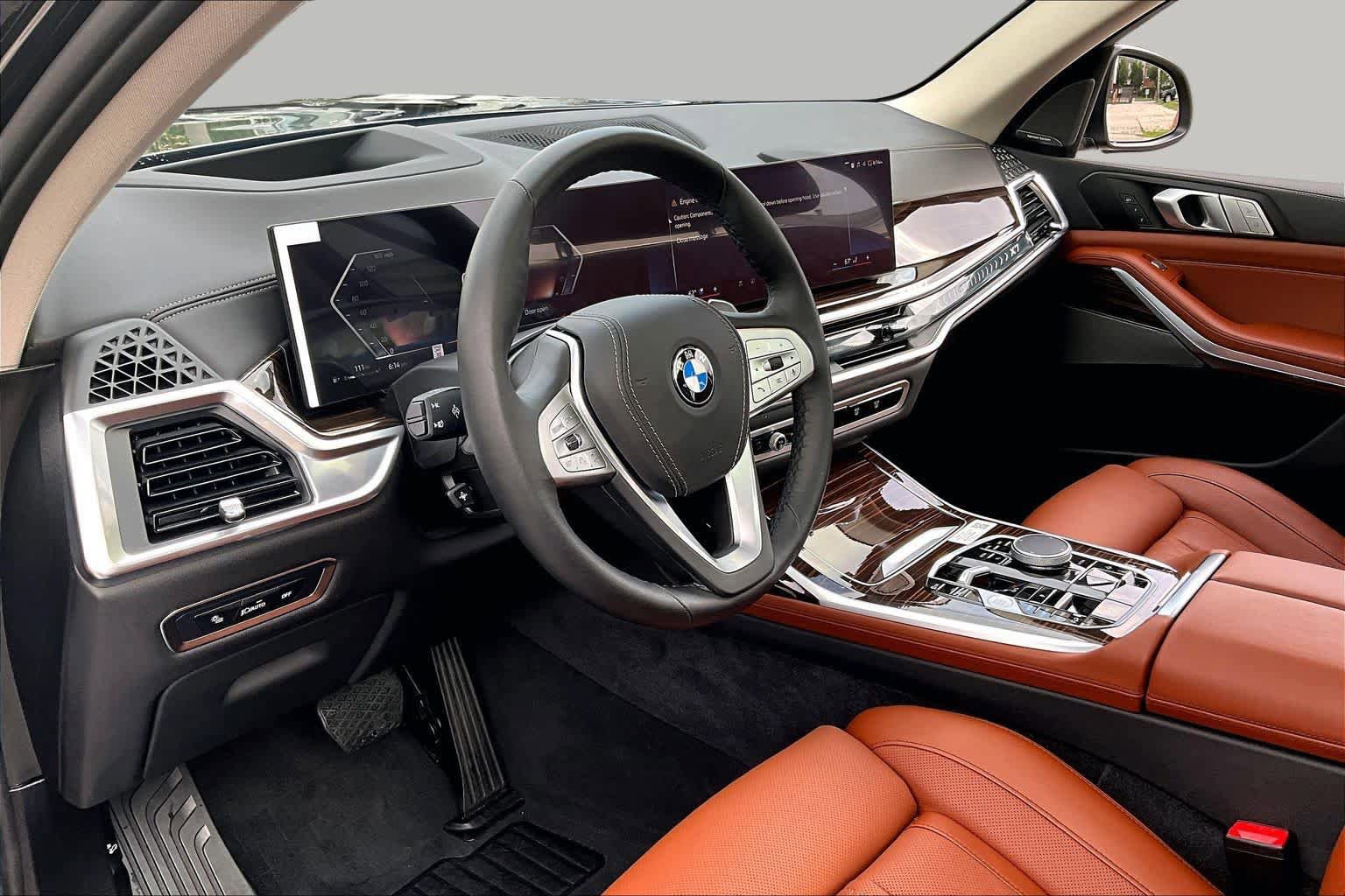 Used 2026 BMW X7 xDrive40i w/ Premium Package AWD/4WD image 16