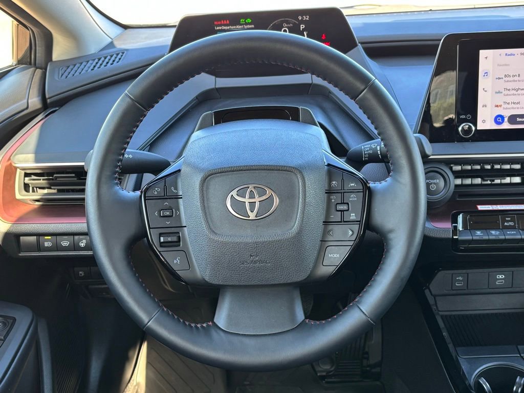 Used 2025 Toyota Prius Plug-In Hybrid FWD image 14