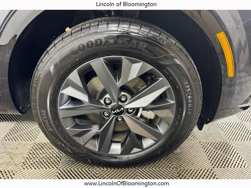 Used 2025 Kia Sportage SX Prestige image 12
