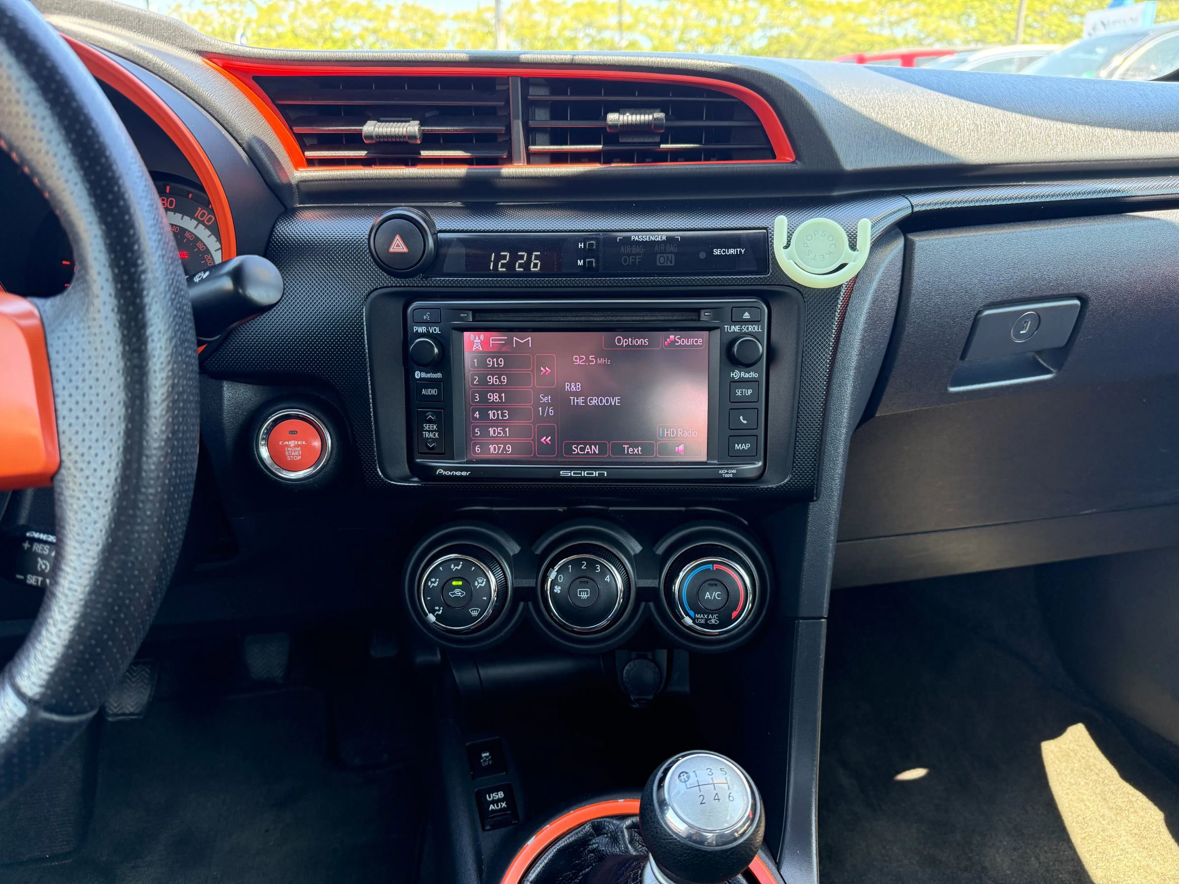 Used 2015 Scion tC FWD image 24
