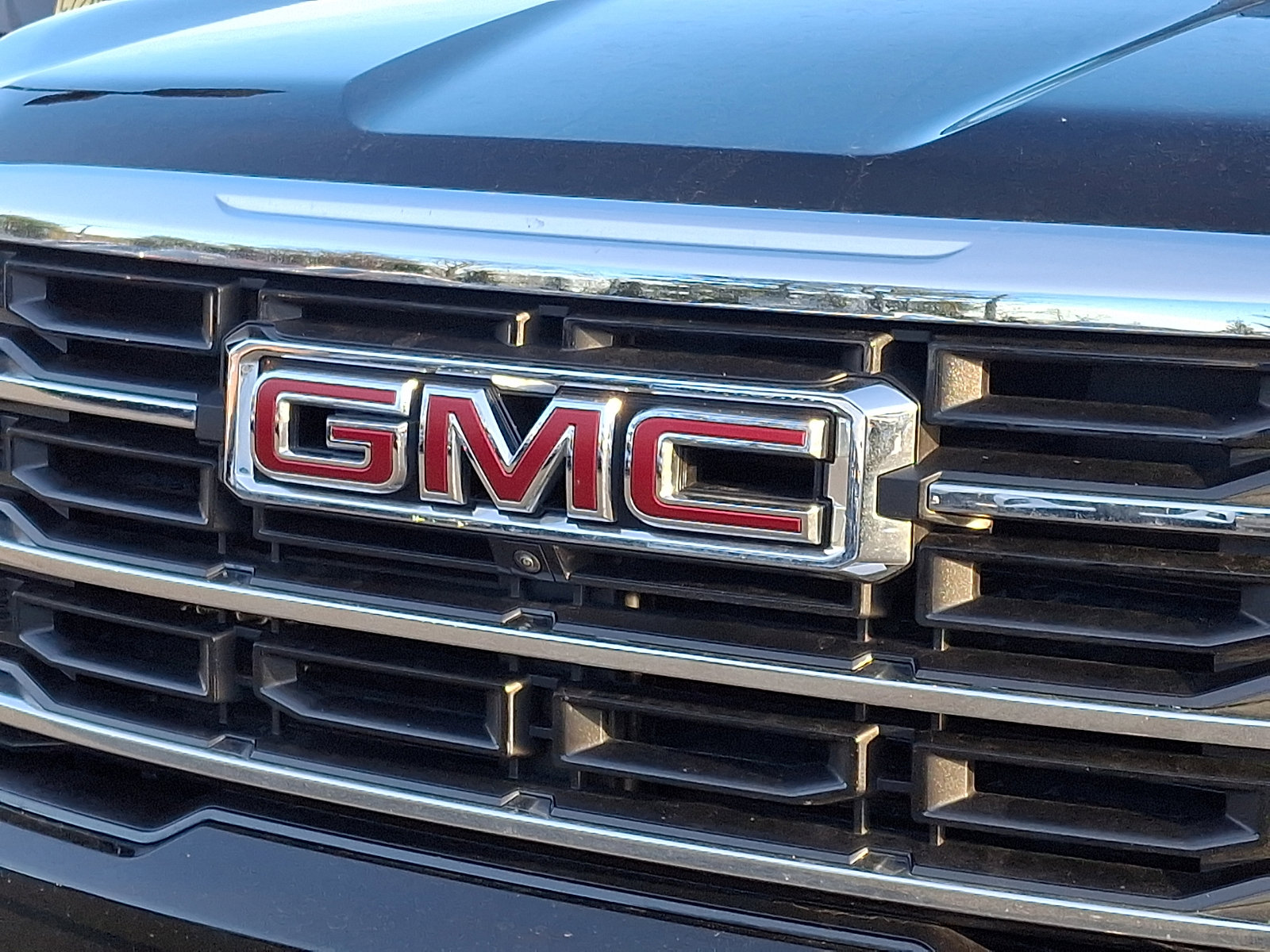 Used 2024 GMC Acadia Elevation image 8