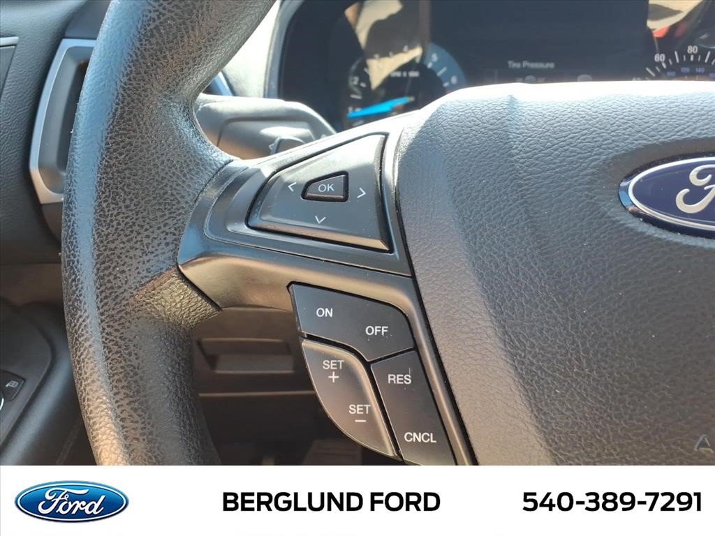 Used 2016 Ford Edge SE AWD/4WD image 34