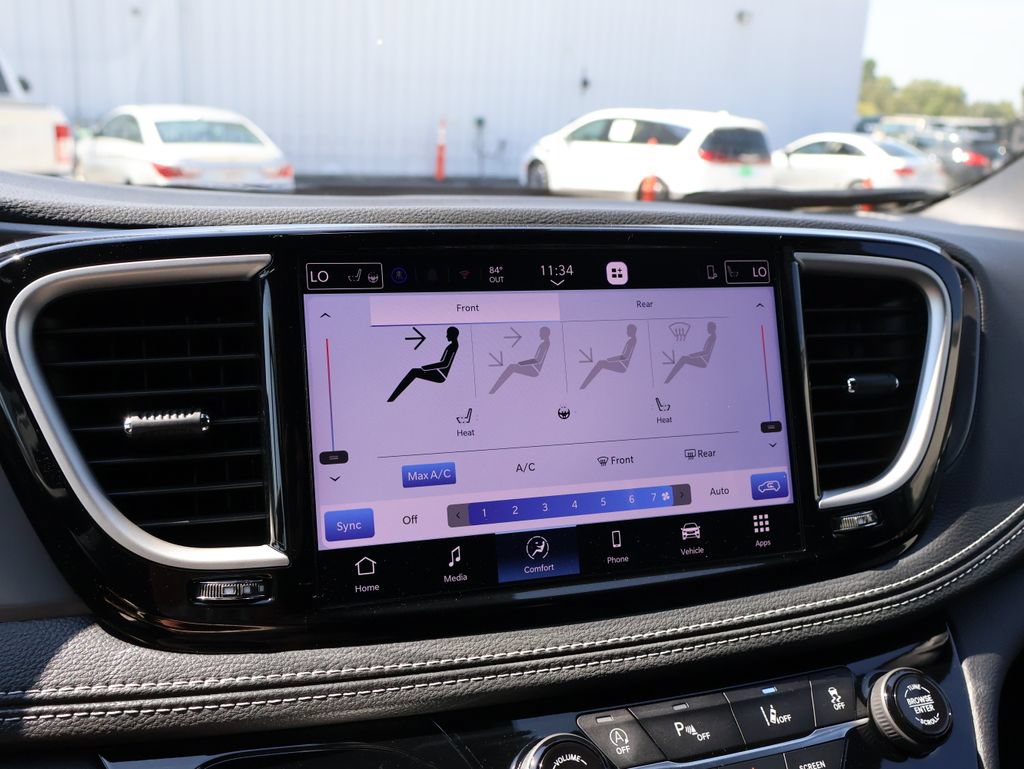 New 2026 Chrysler Pacifica Select FWD image 32