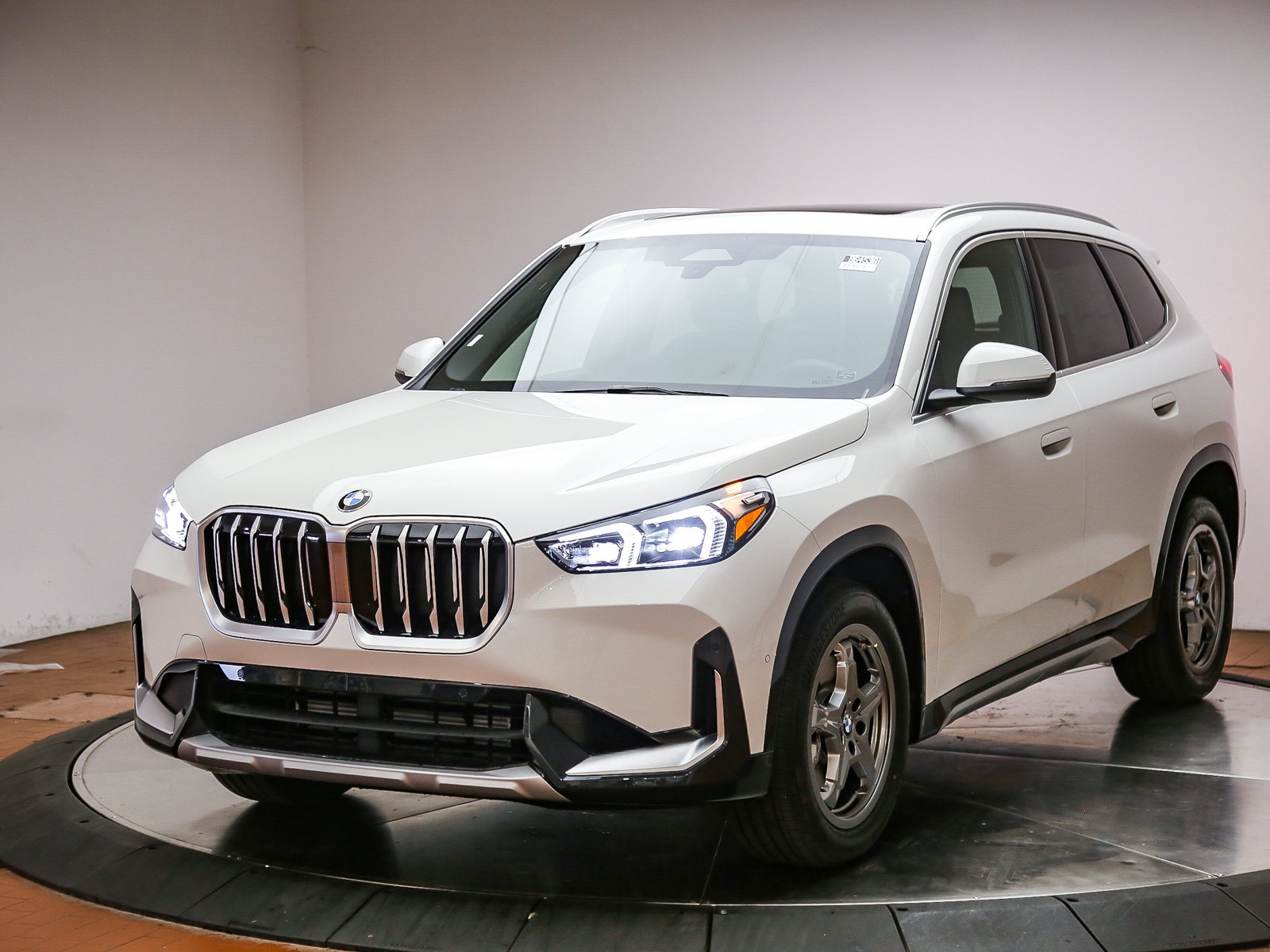 New 2027 BMW X1 xDrive28i
