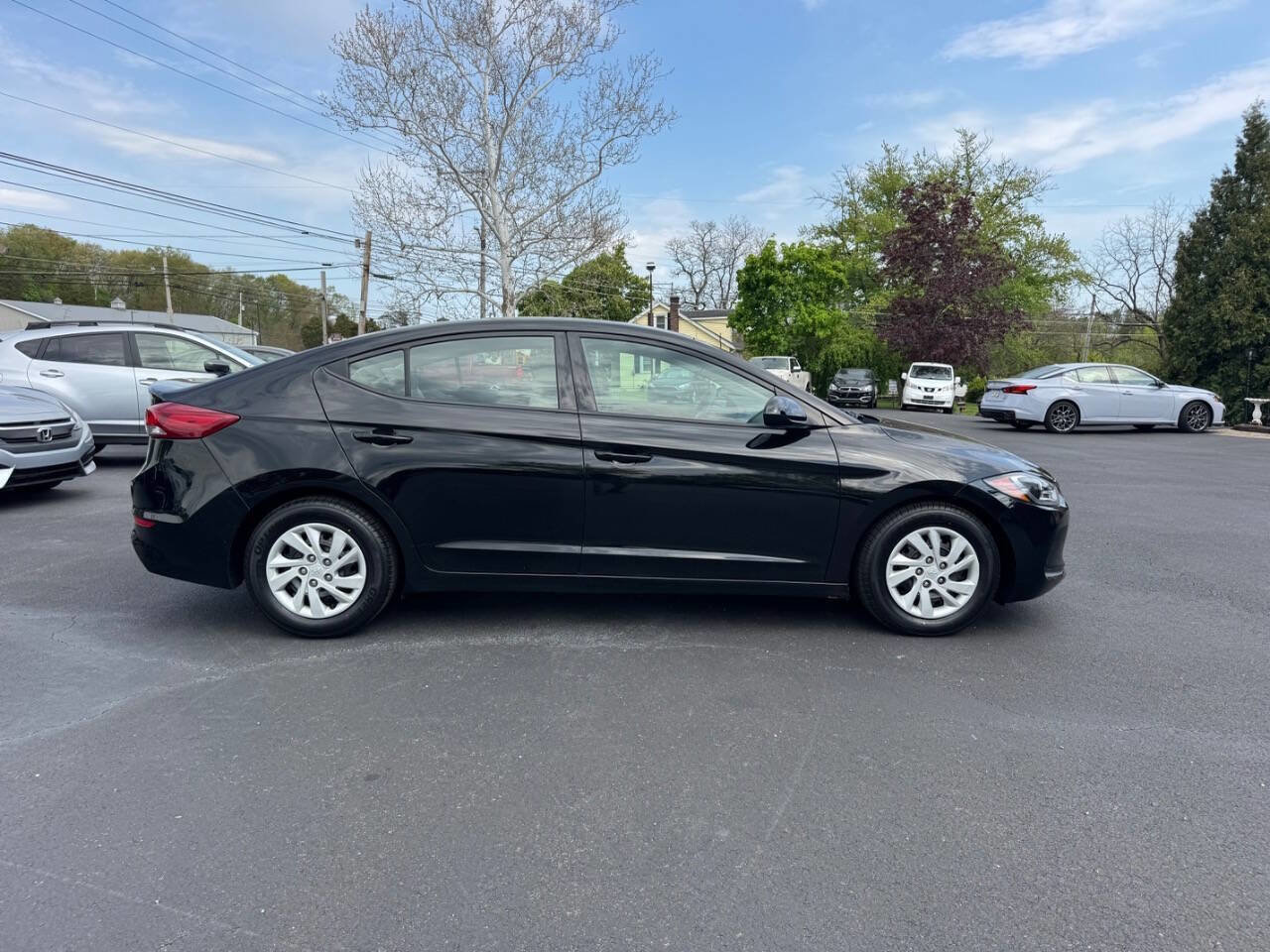 Used 2018 Hyundai Elantra SE w/ Cargo Package FWD image 5