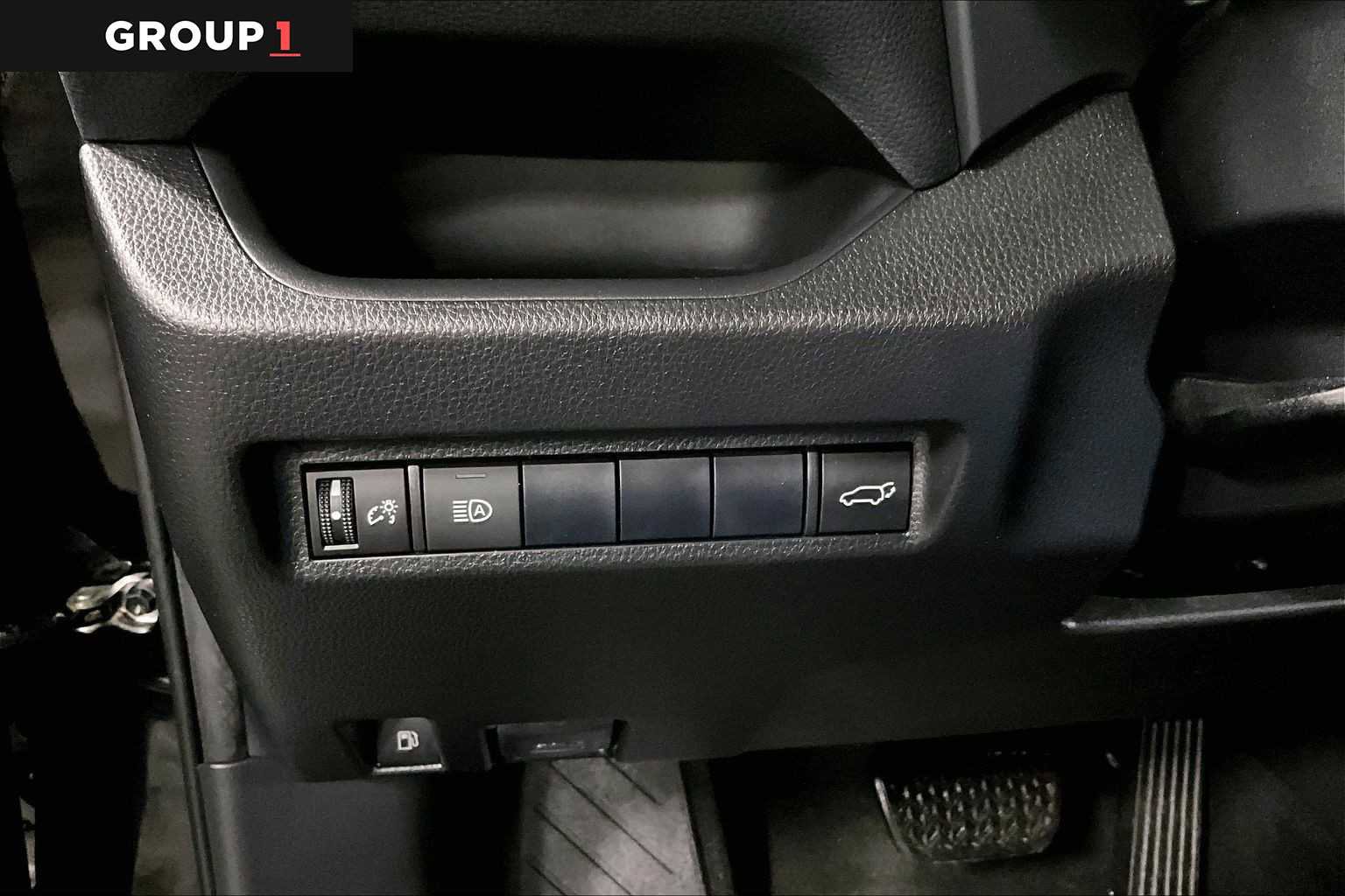 Used 2021 Toyota RAV4 SE AWD/4WD image 35