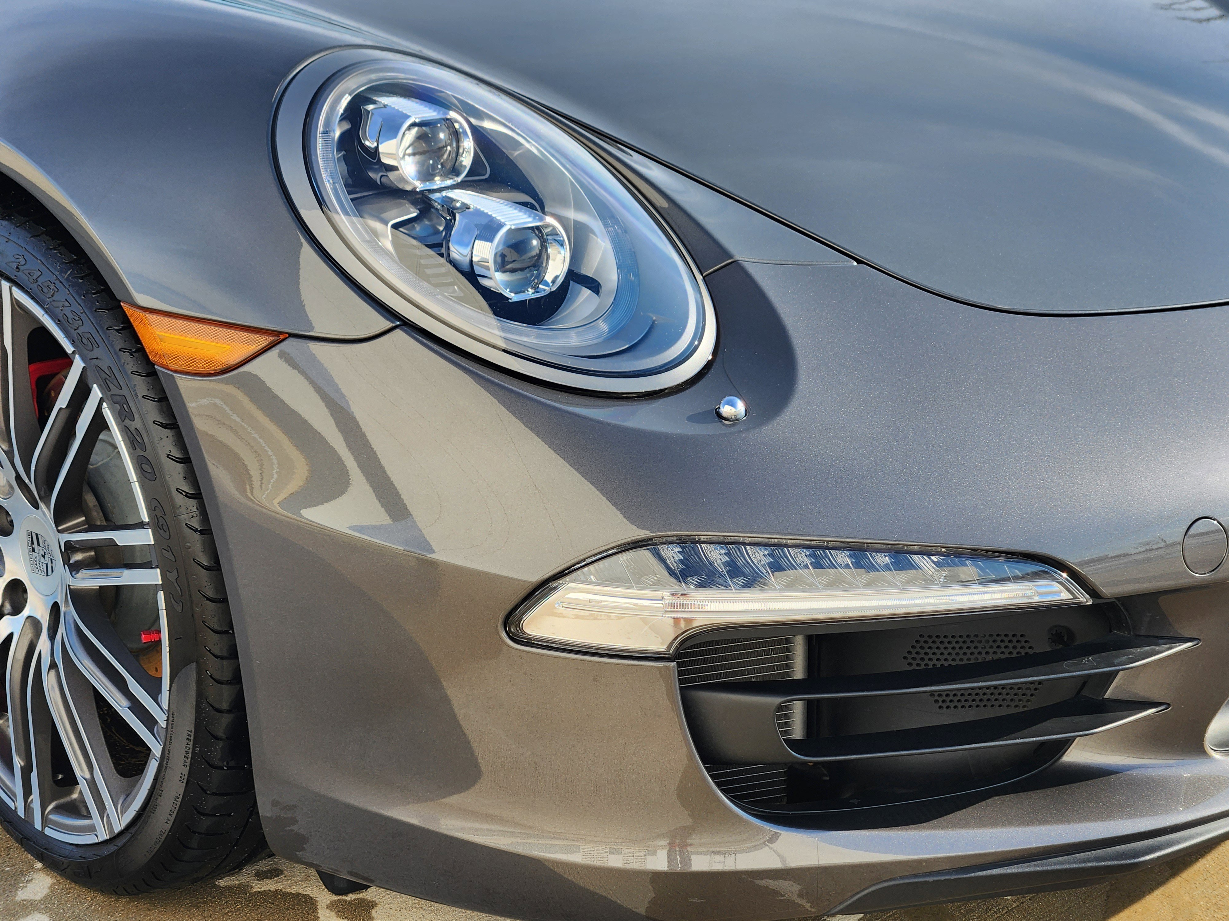 Used 2015 Porsche 911 Carrera 4S image 7