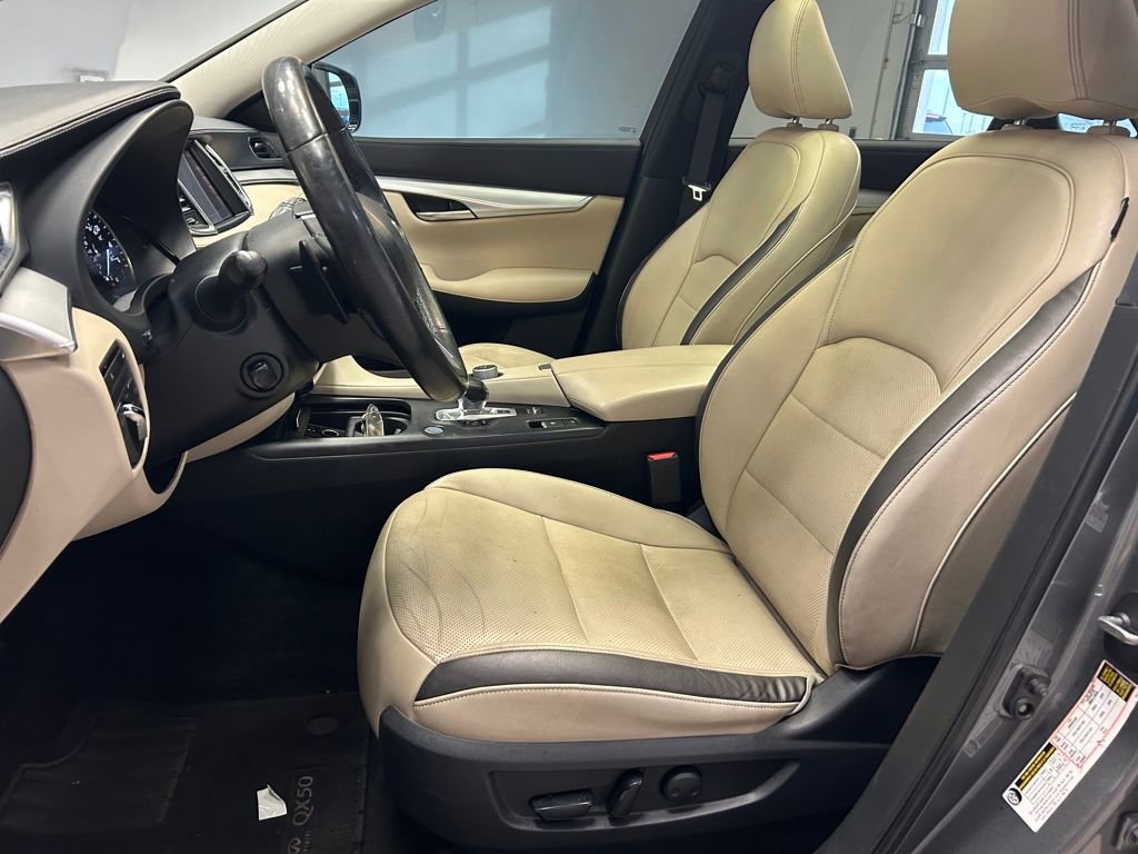 Used 2019 INFINITI QX50 Luxe image 23