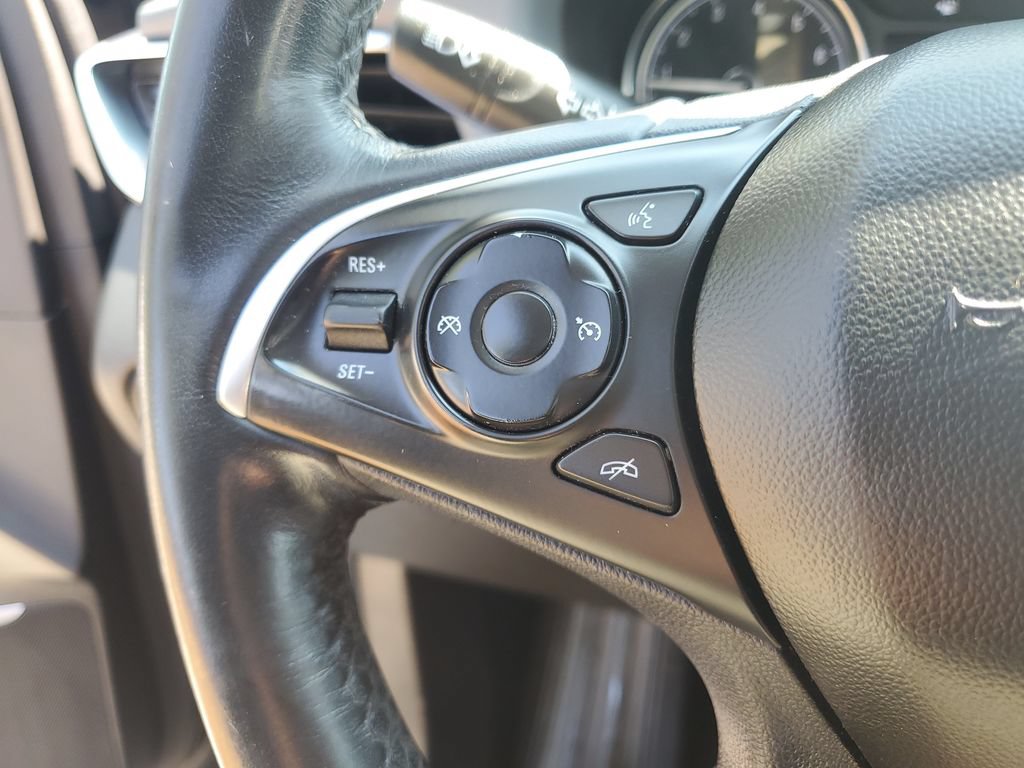 Used 2021 Buick Enclave Essence FWD image 13