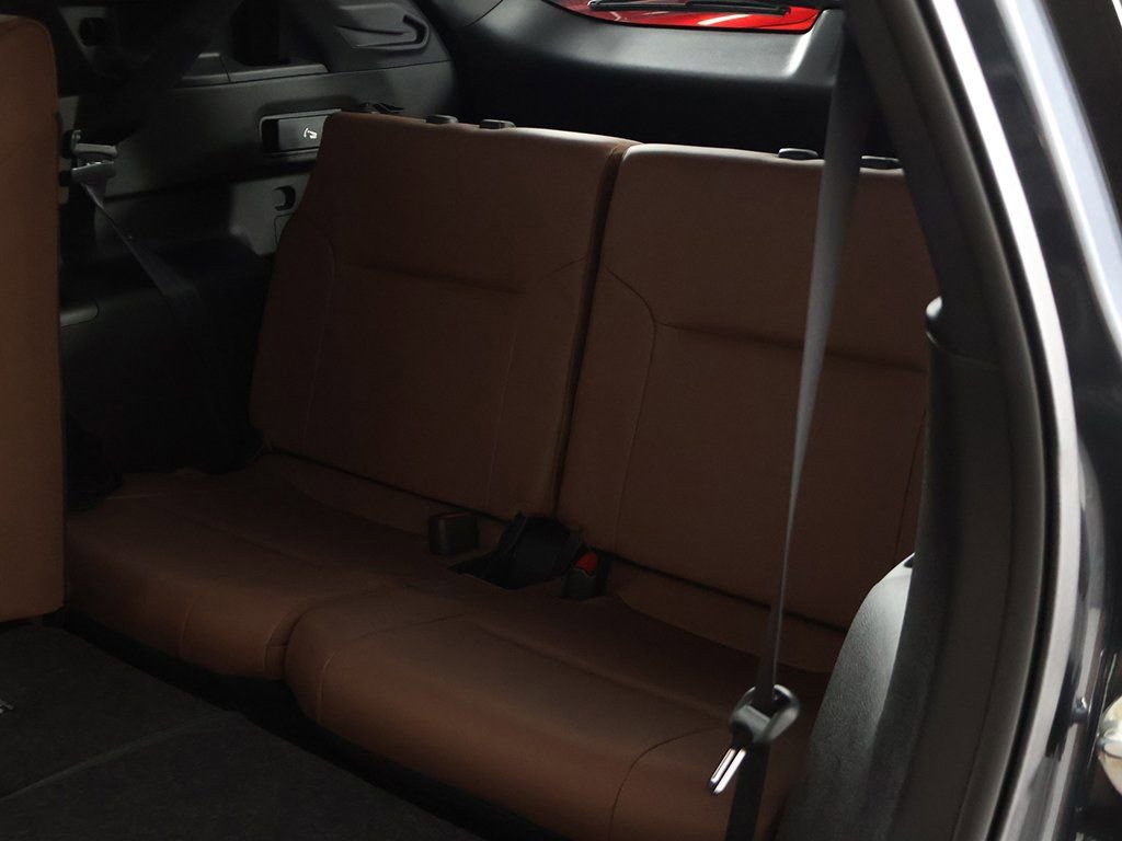 New 2025 Mitsubishi Outlander SEL image 38