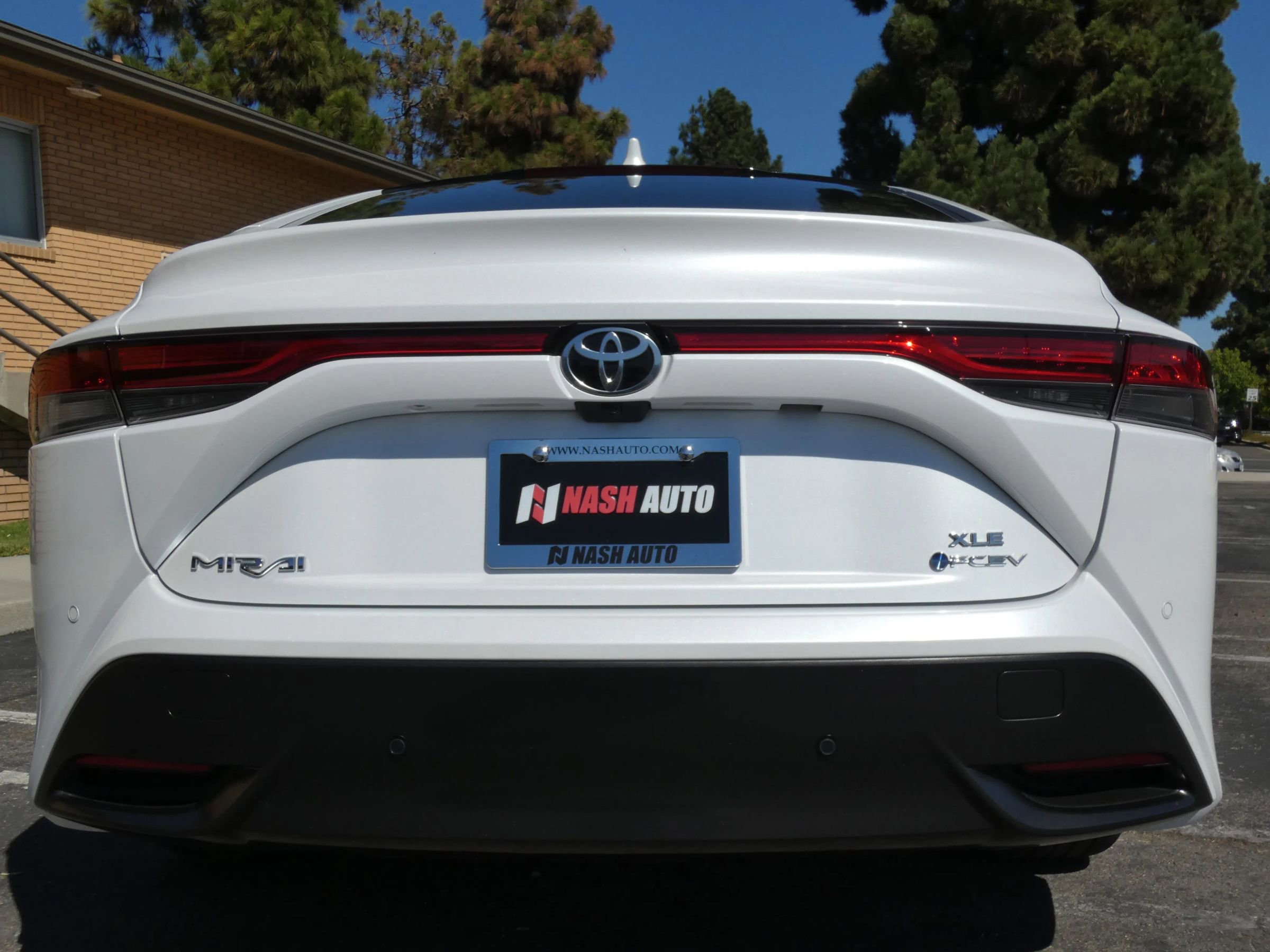 Used 2024 Toyota Mirai XLE Sedan 4D w/ Advanced Technology Package image 9