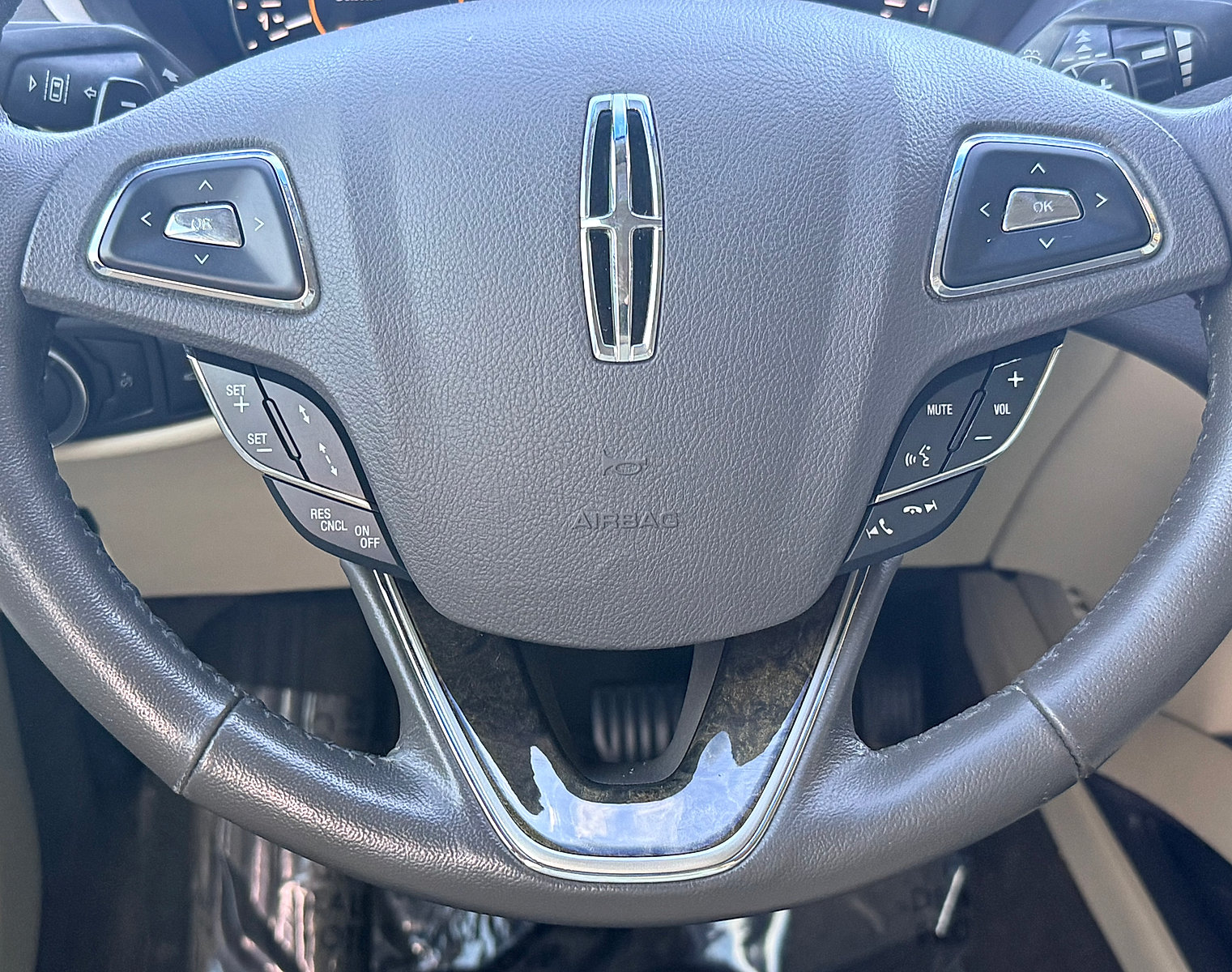 Used 2013 Lincoln MKZ AWD image 14