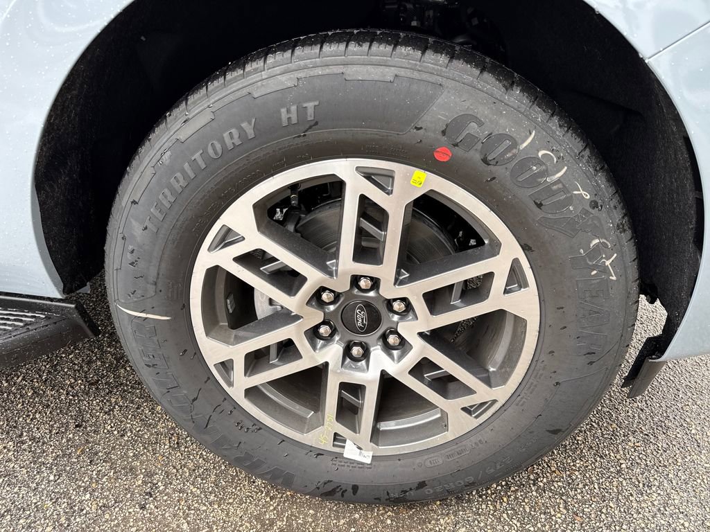 New 2026 Ford Expedition Active RWD image 11