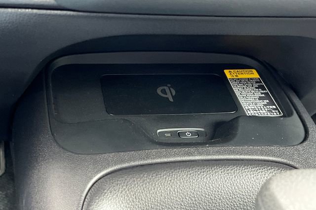 Used 2025 Toyota Corolla LE w/ LE Premium Package FWD image 38