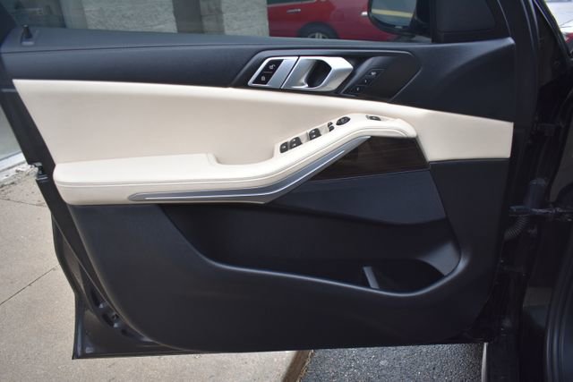 Used 2020 BMW X5 sDrive40i w/ Executive Package image 14