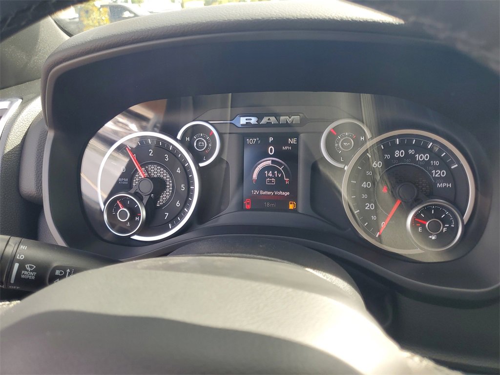 New 2025 RAM 1500 4x4 Crew Cab image 14